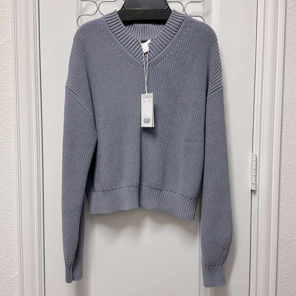 BRAND NEW COS V- neck sweater size XS